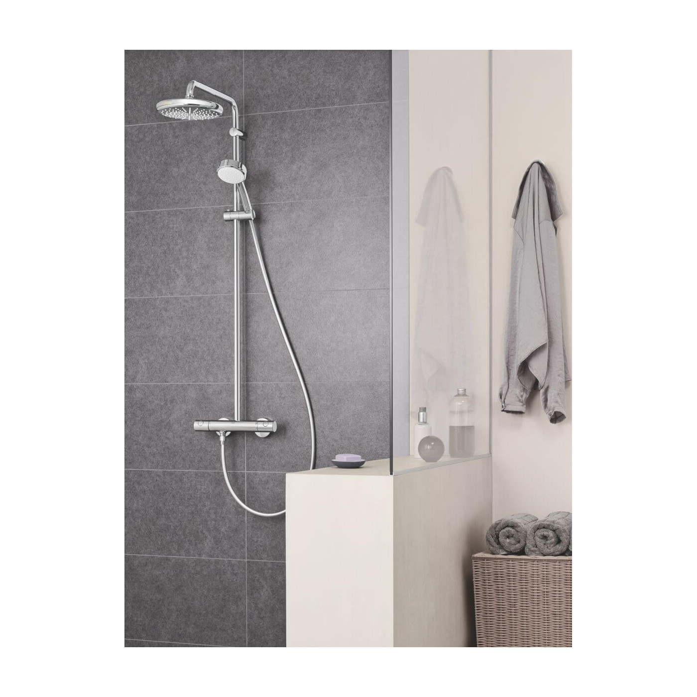 System Prysznicowy Z Termostatem Do Montażu Ściennego Tempesta Cosmopolitan 210 27922001 Grohe