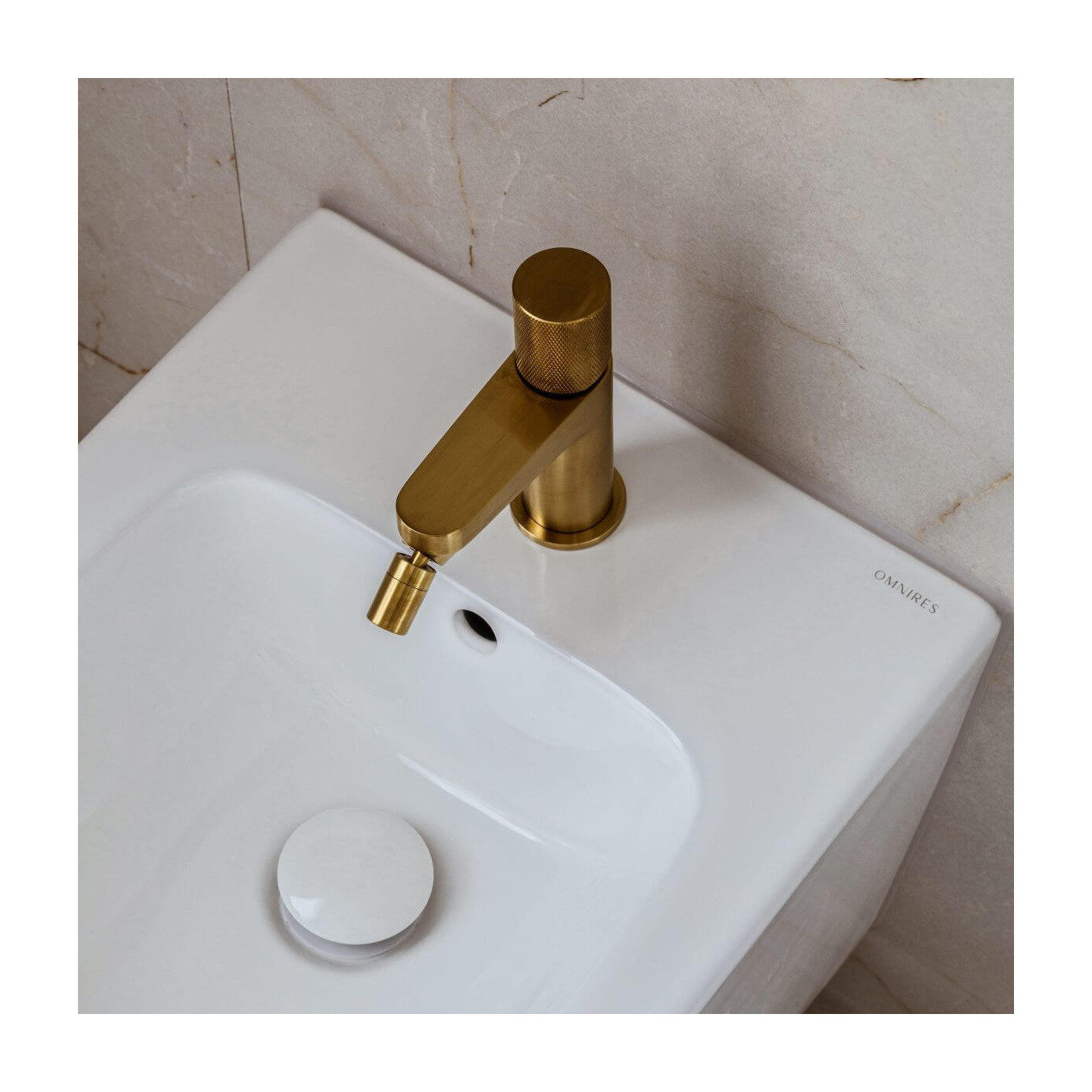 Bateria Bidetowa Contour Złoty Szczotkowany CT8020GLB Omnires