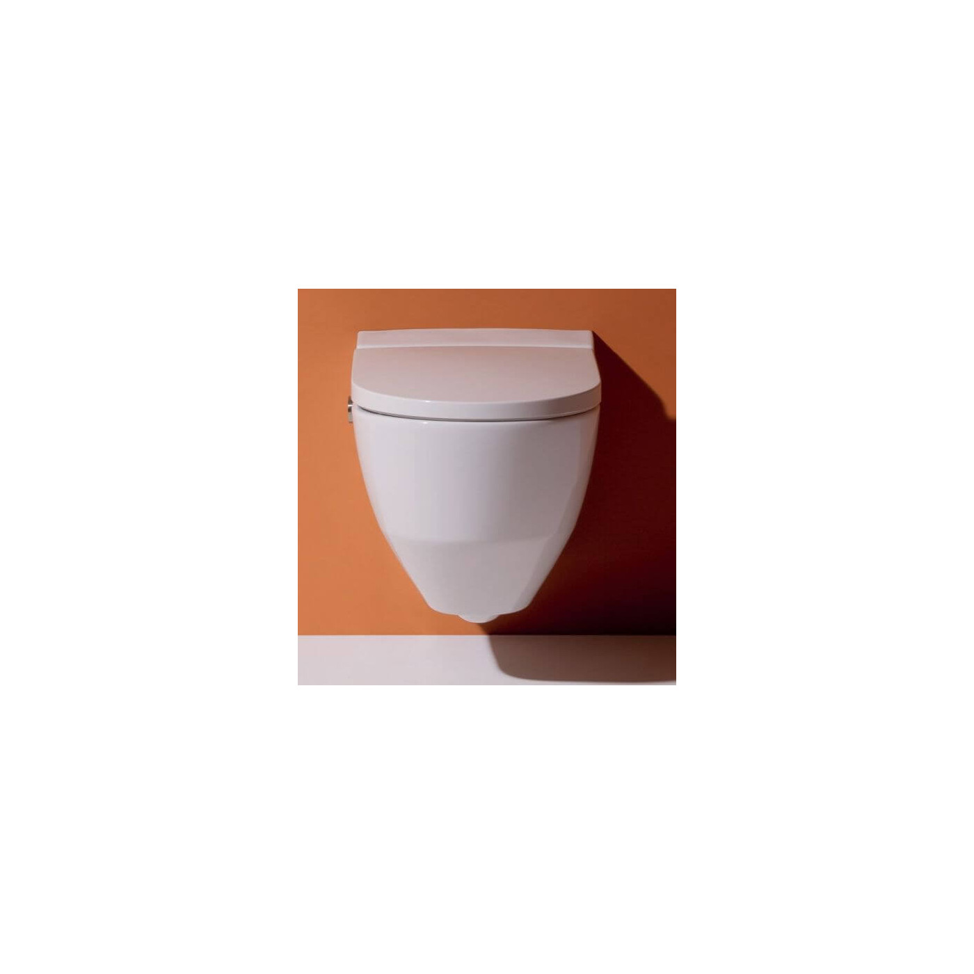 Toaleta Myjąca Podwieszana Navia RIMLESS z Powłoką 68x37 H8206014000001 Laufen
