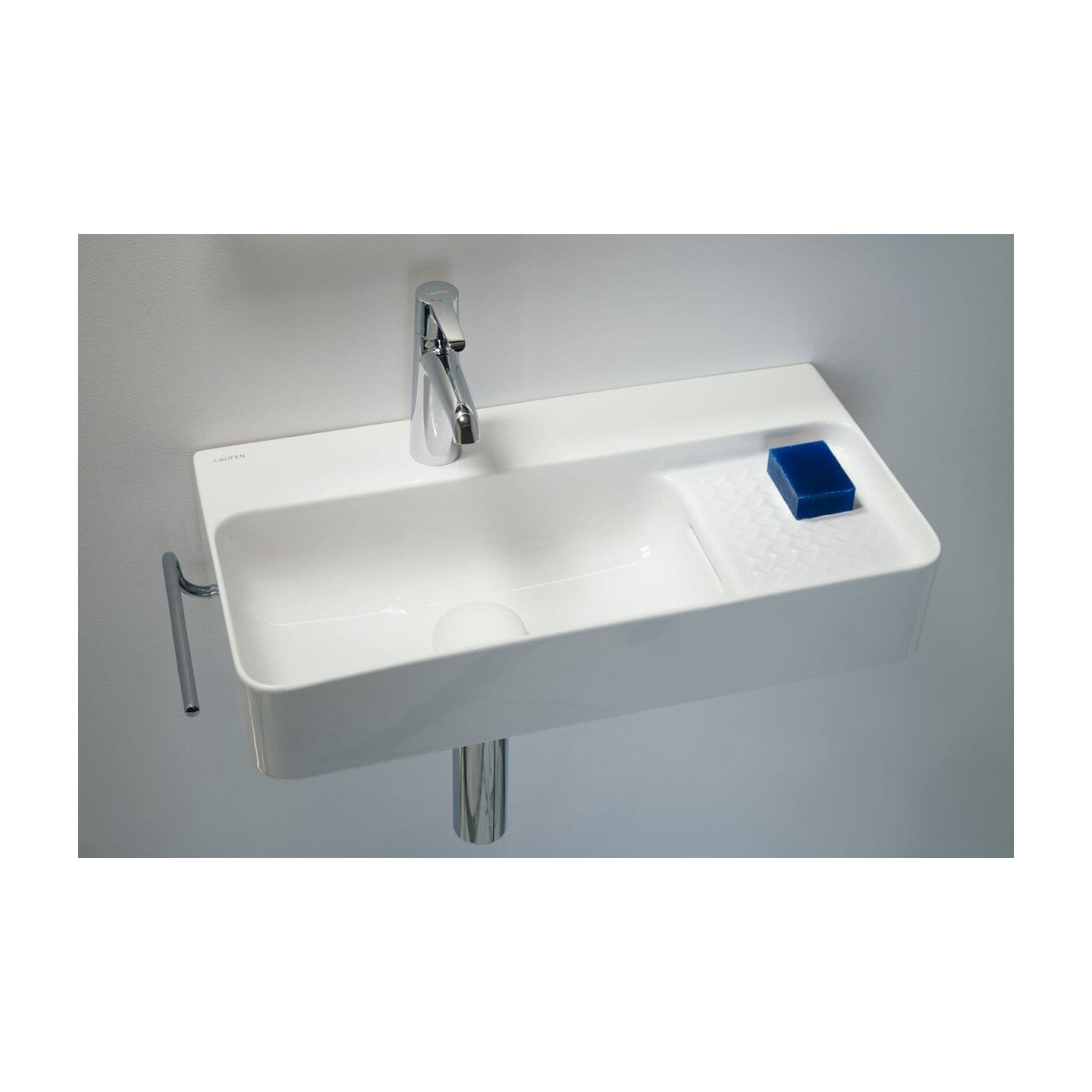 Umywalka Ścienna Val SaphirKeramik z Półką 60x16,6 H8152850001041 Laufen