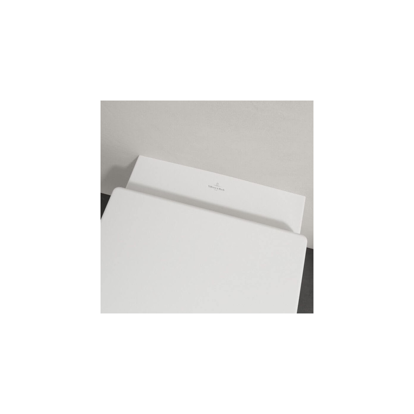Miska WC Wisząca Bezrantowa Architektura 53x37 Z Deską Wolnoopadającą 4694HR01 Villeroy&Boch