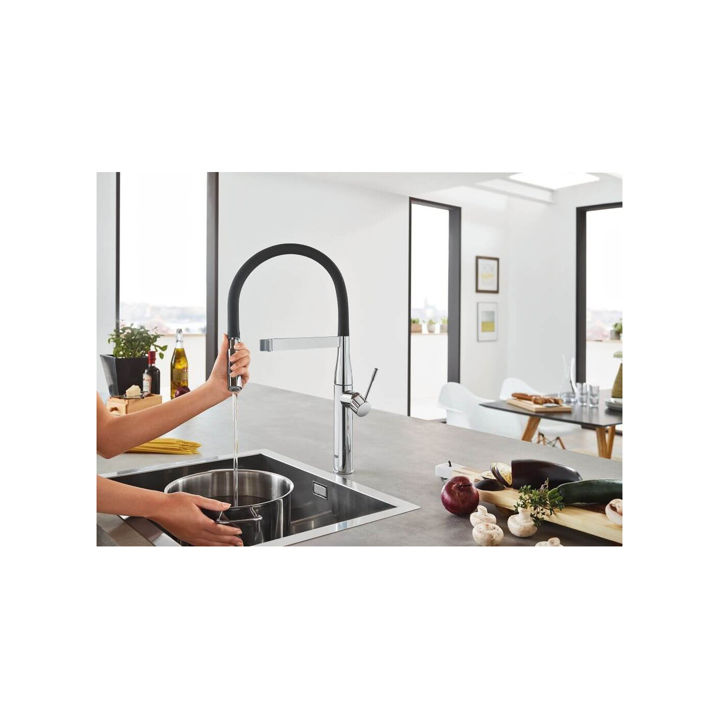 Jednouchwytowa Bateria Zlewozmywakowa Essence Phantom Black 30504KF0 Grohe