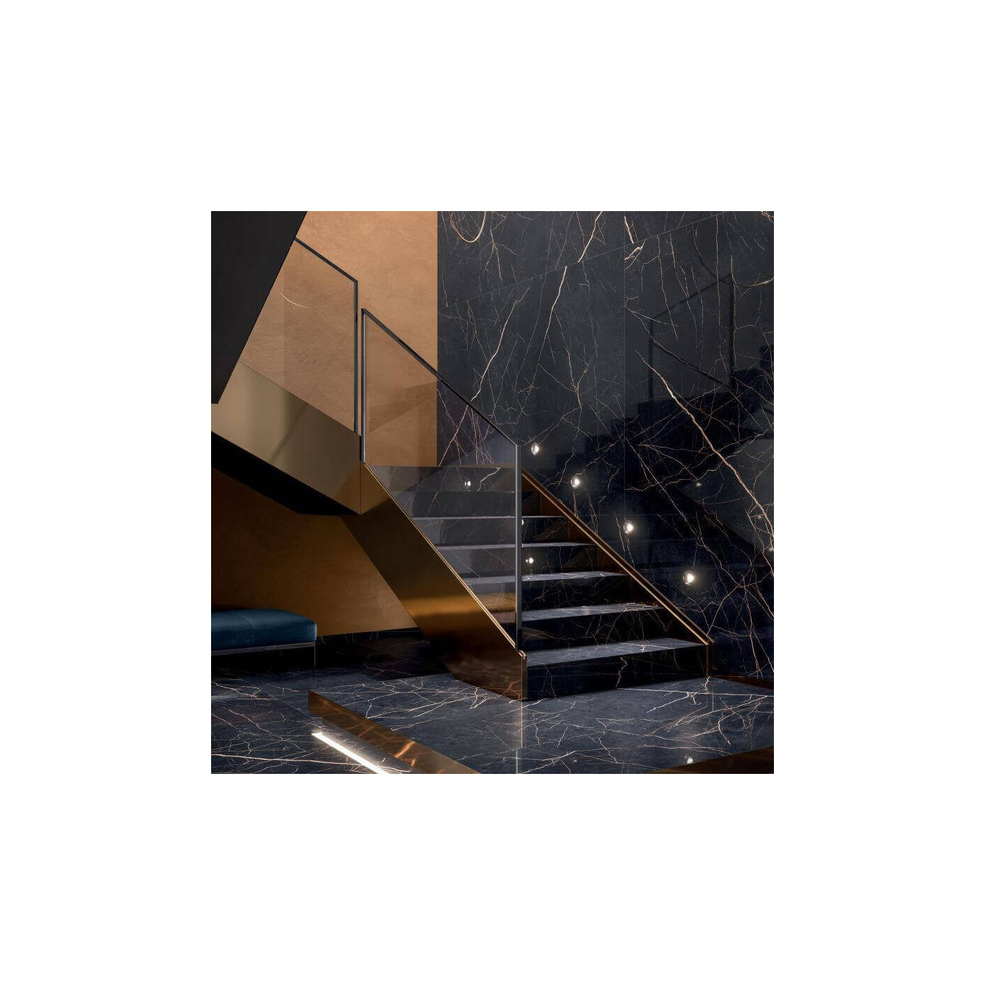 Supreme Noir Laurent Lux 120x120 Flaviker