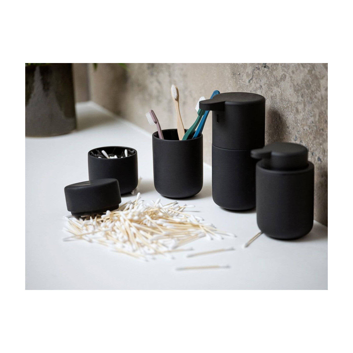 Kubek Na Szczoteczki Ume Black 330397 Zone Denmark