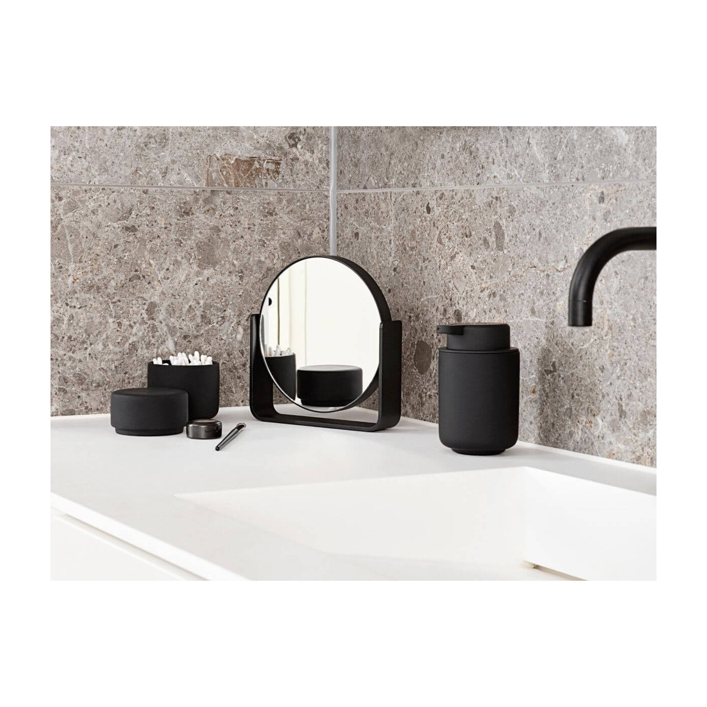 Lusterko Kosmetyczne 5x Powiększające Ume Black 28222 Zone Denmark
