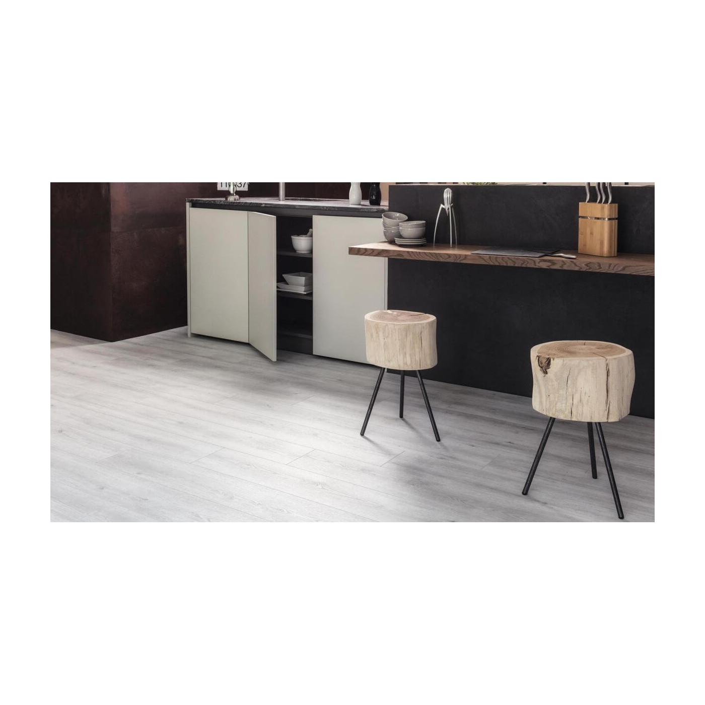 Panel Podłogowy Natural Touch 8 Standard Plank Oak Evoke Concrete 138,3x19,3 K4422 Kaindl