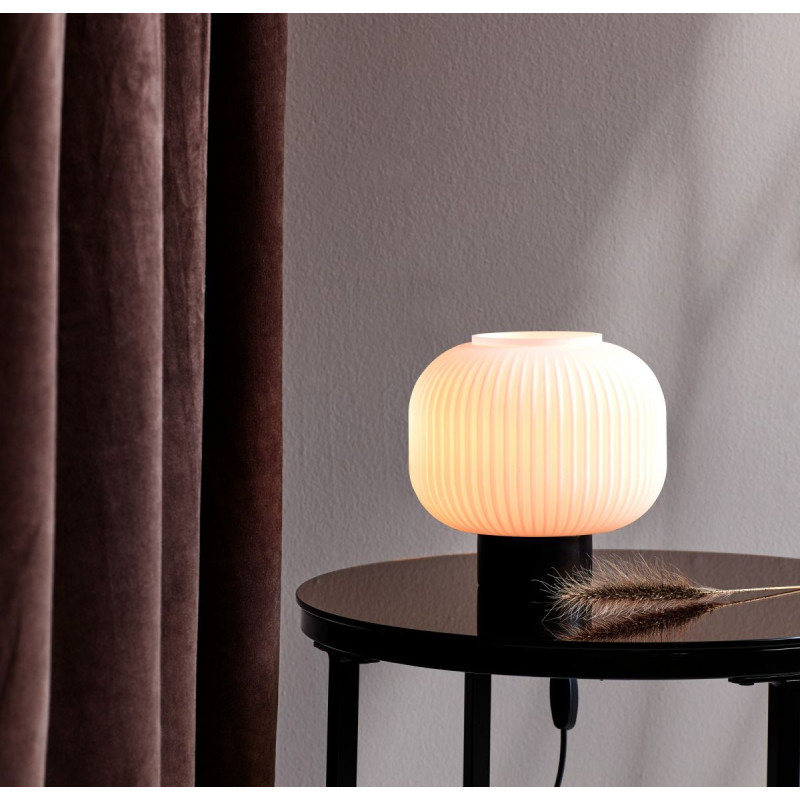 Lampa Stołowa Szklana Milford Czarna 48965001 Nordlux