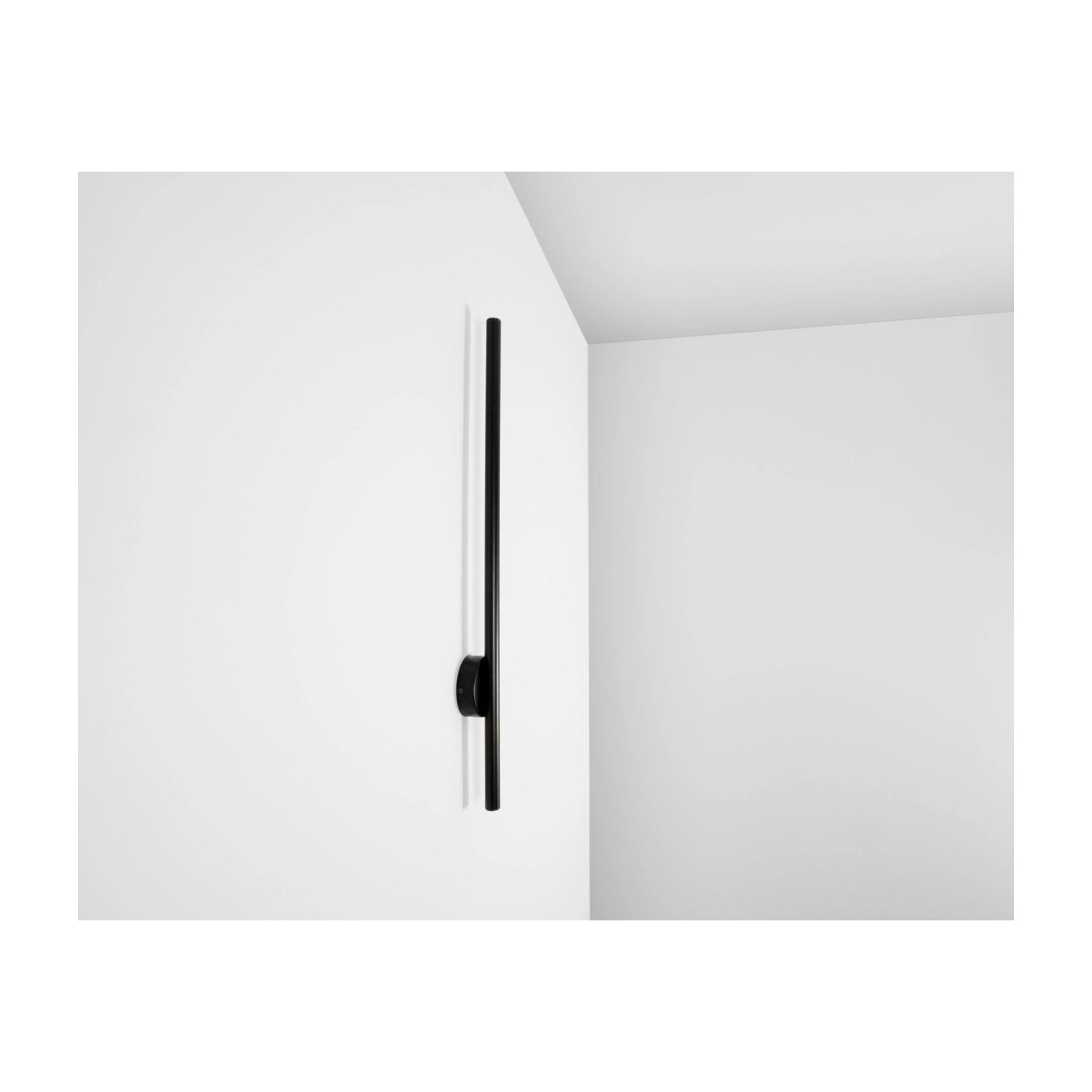 Kinkiet Lumio Wall M Black 4000K 123502 Aio