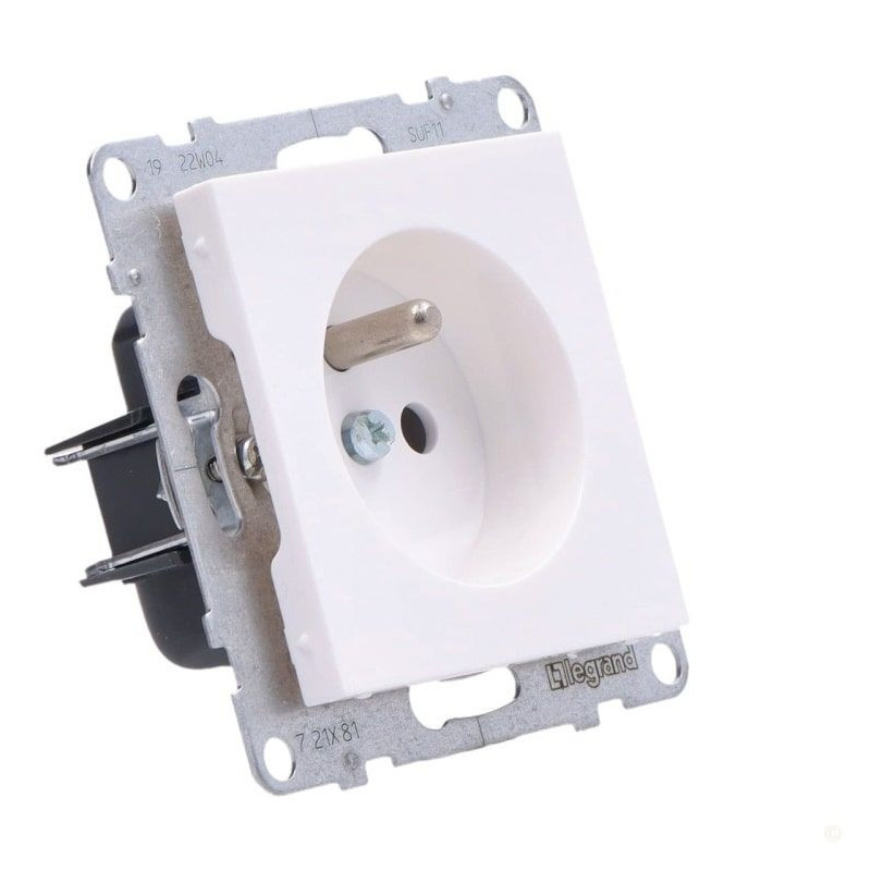 Gniazdo 2P+Z - - 16 A - 250 V~ - Zaciski Automatyczne Biały Suno Legrand