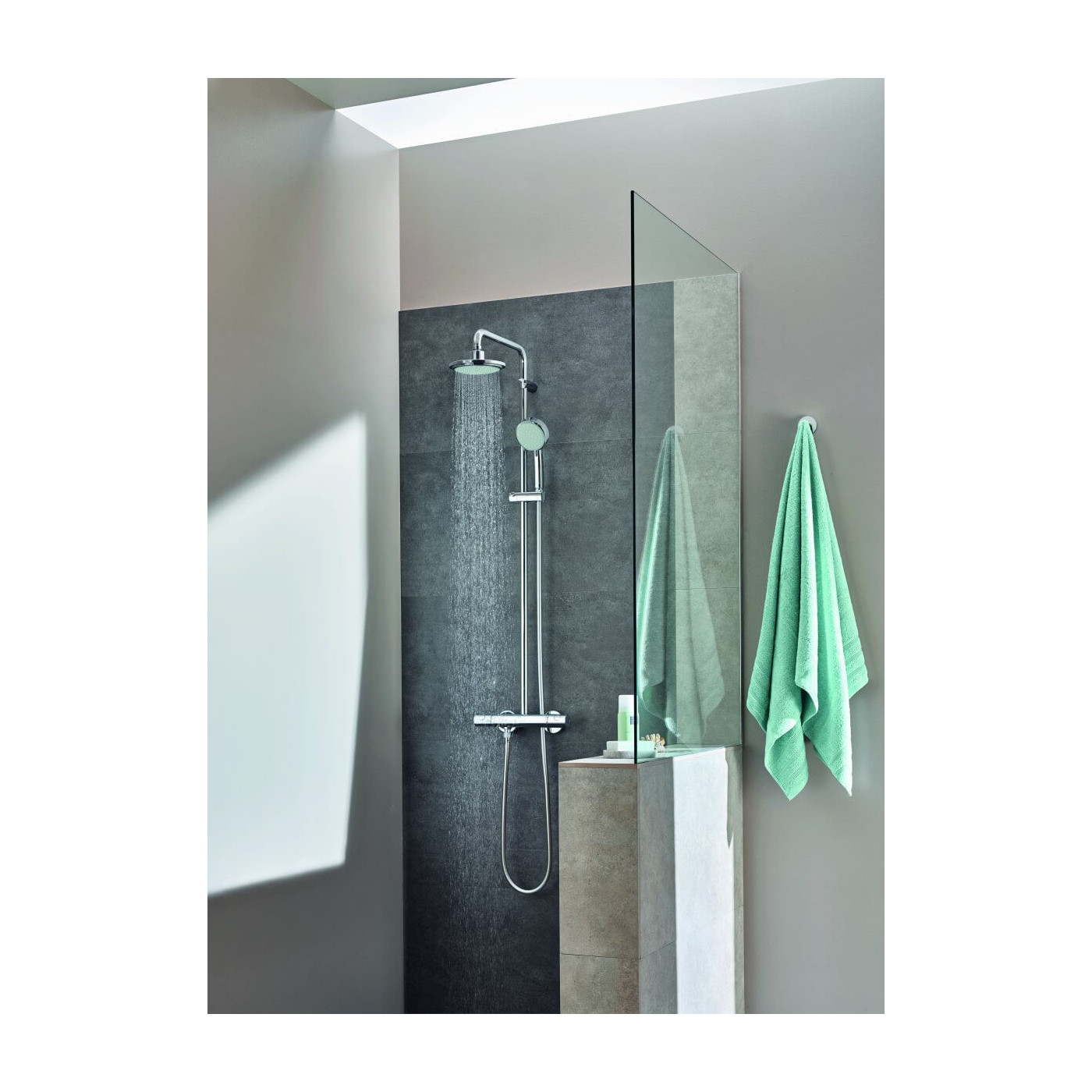System Prysznicowy Z Termostatem Do Montażu Ściennego Tempesta Cosmopolitan 160 27922000 Grohe